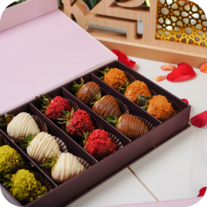 Signature Strawberry Delight Gift Box